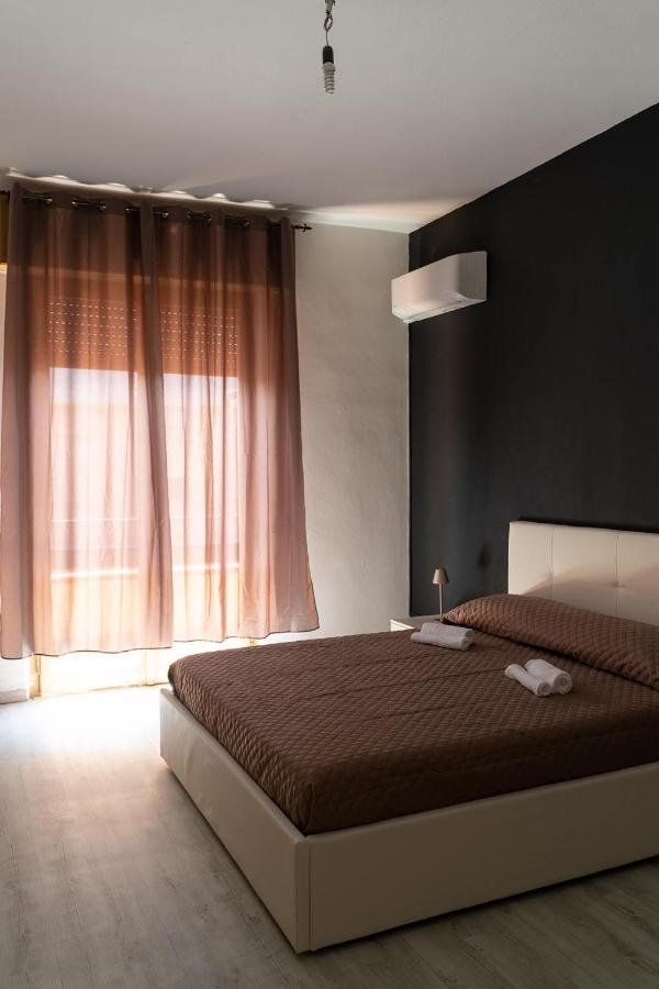 Monfalcone City Room Rental Apartment 칼리아리 외부 사진