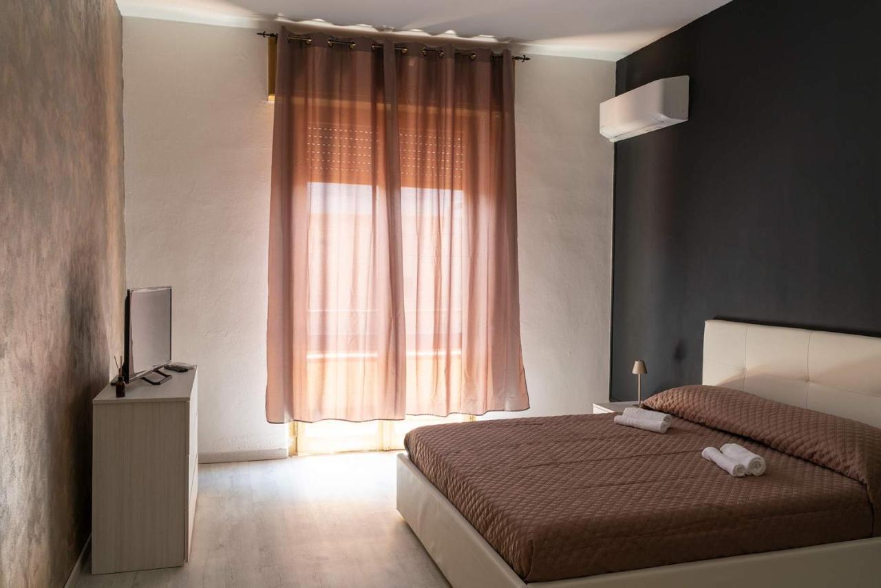 Monfalcone City Room Rental Apartment 칼리아리 외부 사진