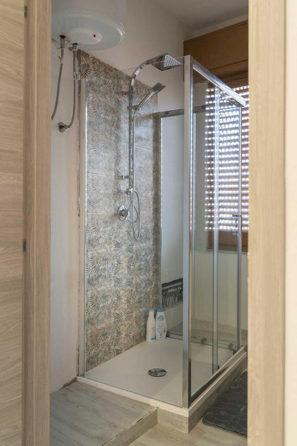 Monfalcone City Room Rental Apartment 칼리아리 외부 사진